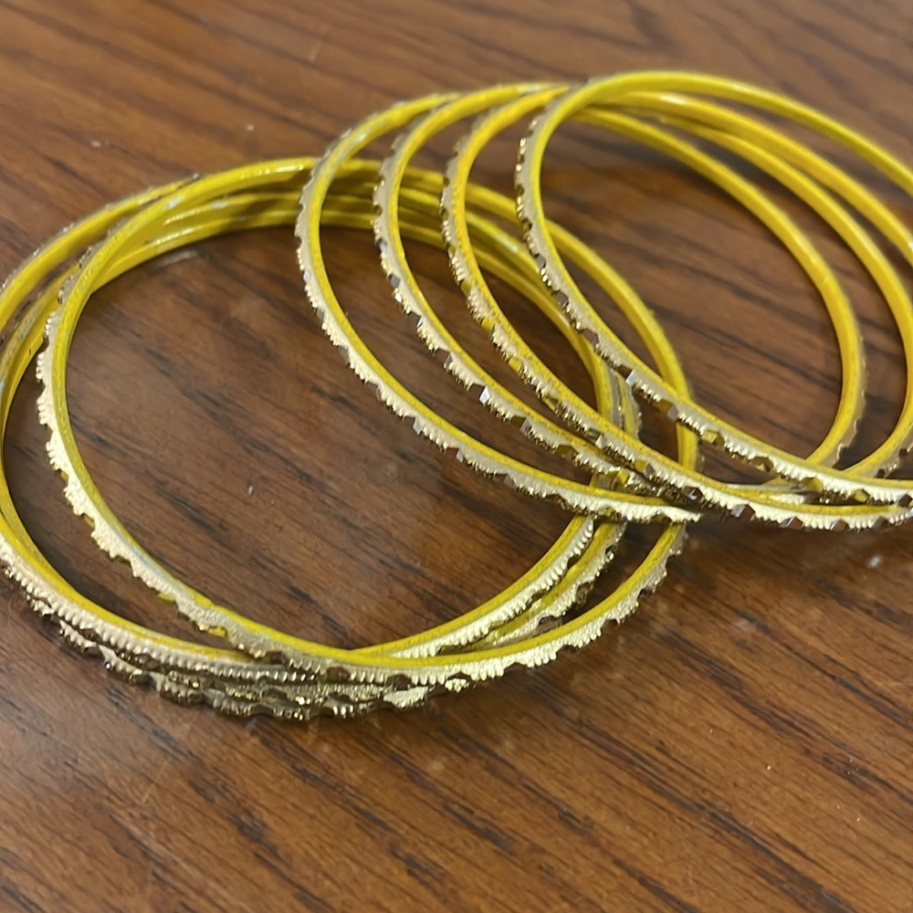 Bangle bracelets - Picture 2 of 2